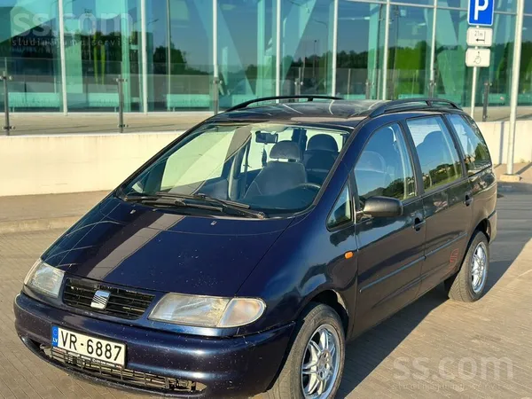 Seat Pārdodu labu darba auto. Labā tehniskā un vizuālā 