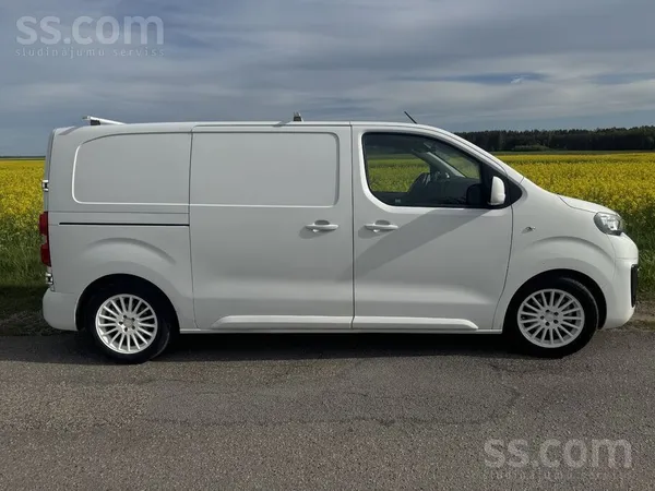 Peugeot Ļoti laba tehniska un vizuālā stavoklī. Visas apko