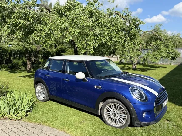 Mini Stilīgs, uzticams, jestrs auto, teicamā tehniskā s