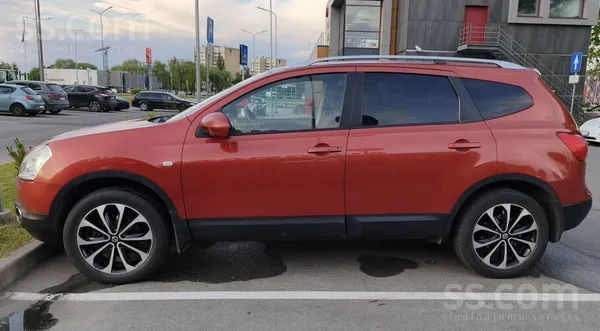 Nissan Pārdodu Nissan Qashqai+2, 2010. gada. 