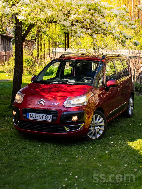 Citroen Ļoti ietilpīgs Citroen C3 Picasso Exclusive komple