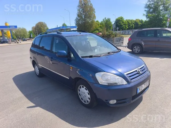 Toyota Pārdodu Toyota Avensis Verso. 