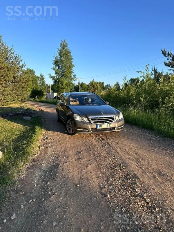 Mercedes Pārdodu Mercedes Benz E220.