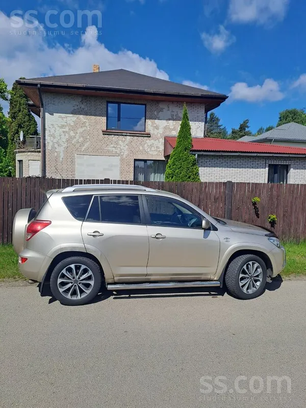Toyota Pārdod Toyota Rav4 2.2 dīzelis 130kW, Mehānika. Pi
