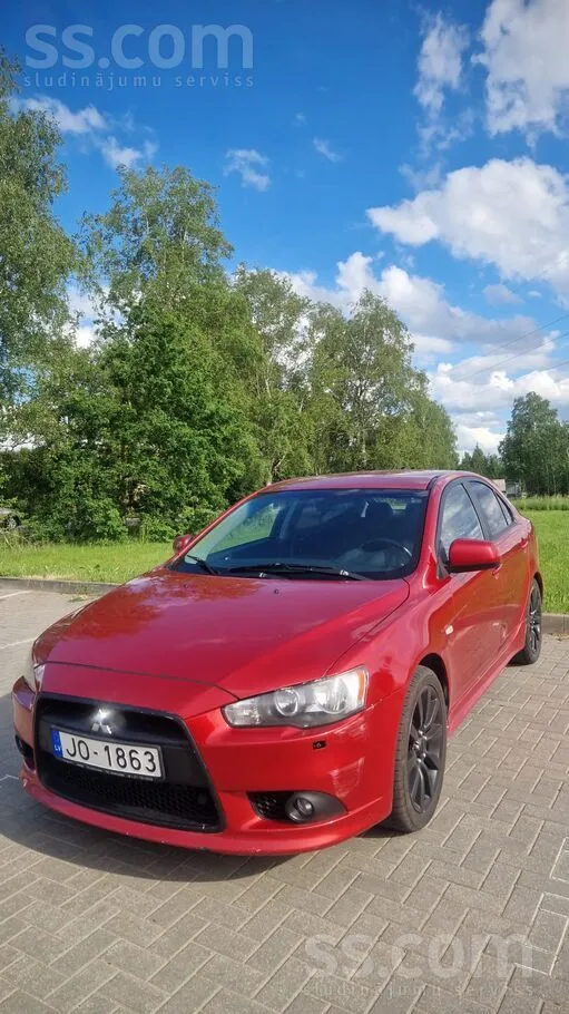 Mitsubishi Pārdodu savu uzticamo un drošo auto sakarā ar liel