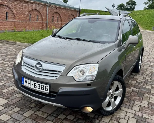 Opel Авто в хорошем техническом и визуальном состоянии.