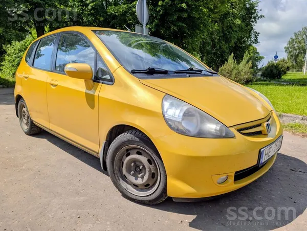 Honda Pārdodu Honda Jazz ar automātisko pārnesumkārbu un