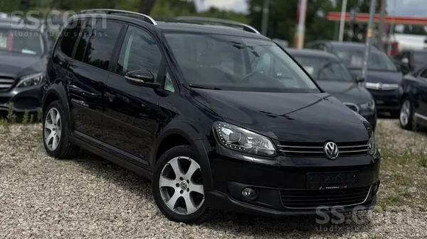 Volkswagen VW Cross Touran, tikko ievests