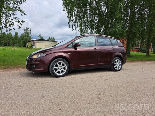 Seat Pārdodu vienkāršu, plašu uzticamu altea xl. Tiko i