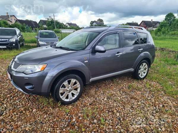 Mitsubishi Auto tikko no Vācijas, tīrs un kopts salons, 4×4.