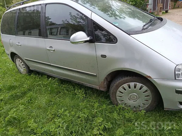 Volkswagen Pārdodu ietilpīgu un ekonomisku auto, ar kuru ikdi