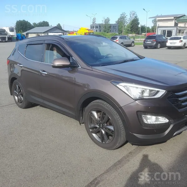 Hyundai Pārdodu ģimenes auto, 4x4, labā tehniskā un vizuāl