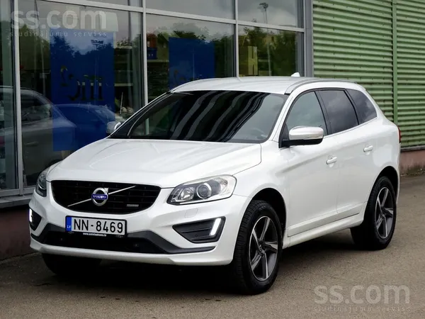 Volvo R-Design+Summum D4 181Zs Autom Bi-Xenon/led Navi R