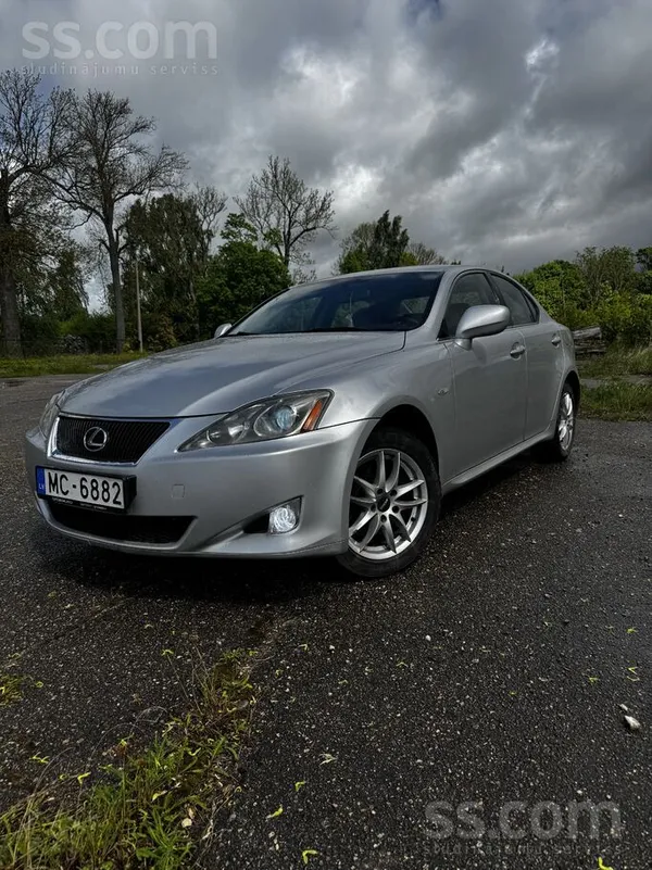 Uzticams un ekonomisks Lexus Is220D. 
Auto 2007. gada, ar 350 000 km nobrau