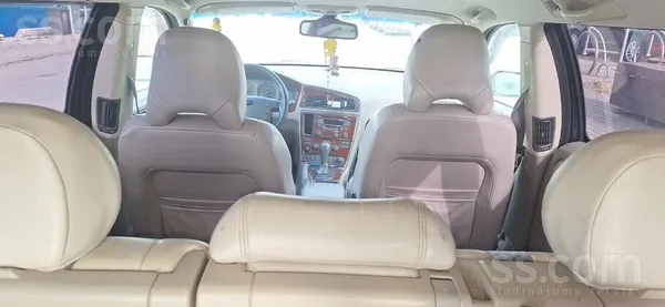 Volvo Pārdodu Volvo V70. 2000.gads 2.4t benzīns-gāze. Te
