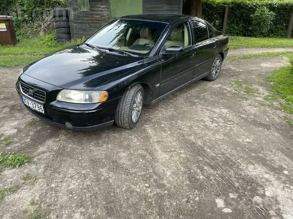 Volvo Tiek tirgots Volvo S60