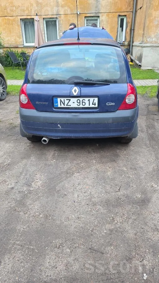 Jauna skate , nodoklis nomaksāts. Vizuāli bēdīgs (apbungāts kapots) bet nav