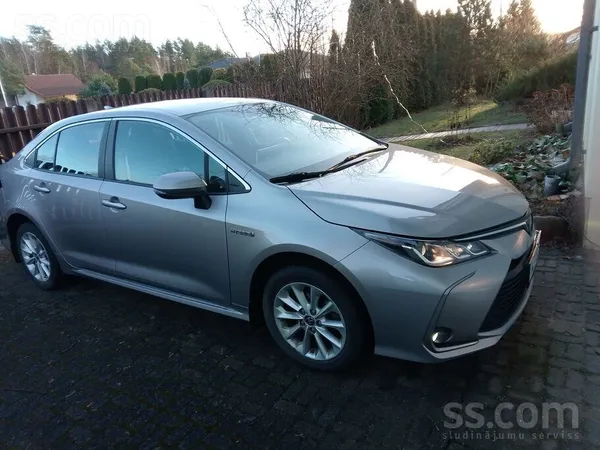 Toyota Toyota Corolla Hybrid Sedan 1.8 Hybrid (122 hp) E-