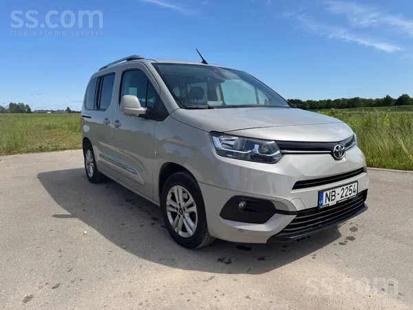 Toyota Продаю надёжный и комфортный Toyota Proace City Ve