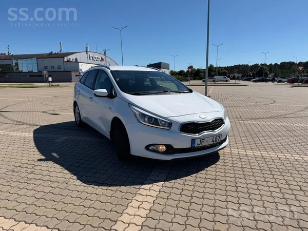 KIA Pārdodu uzticamu, ekonomisku un ietilpīgu Kia Ceed