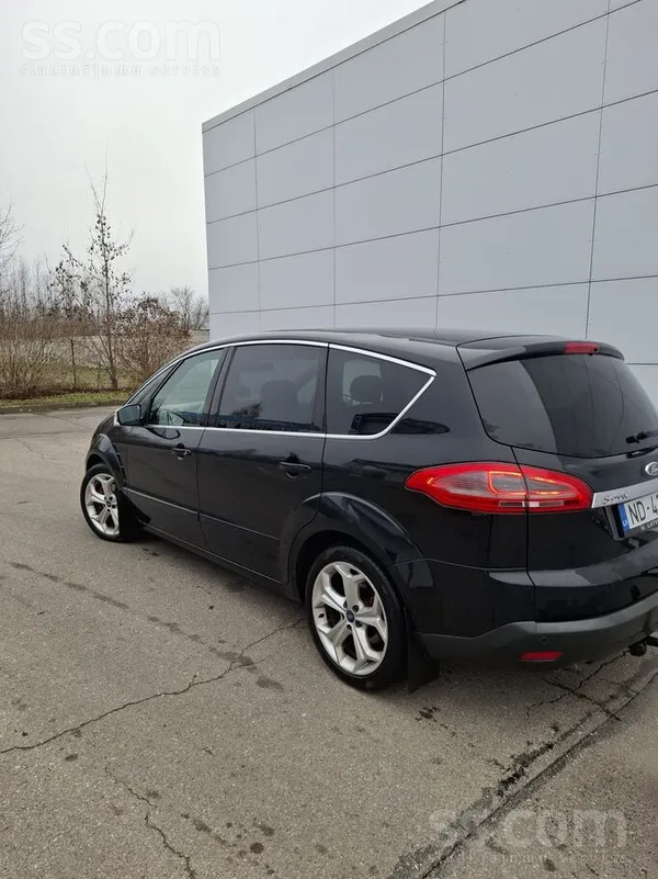 Ford Ford s max.