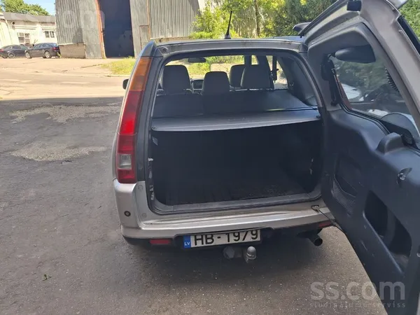 Honda Продаю. надежная экономичная машина.