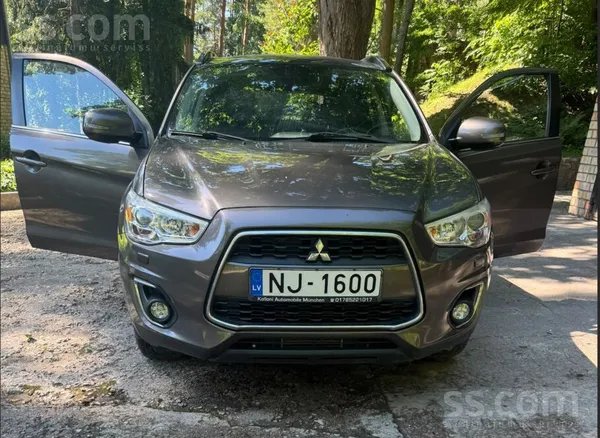 Mitsubishi Pārdodu Mitsubishi Asx, 2013. gada septembris, 2.2