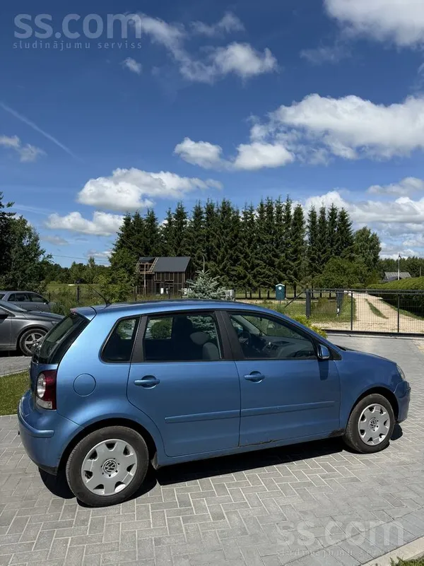Volkswagen Īpašnieks pardod vieglo automašīnu VW Polo. Ļoti m