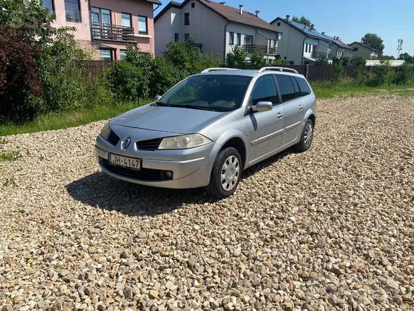 Renault Pārdodu Renault Megane, 1.6 benzīns, 82kw dzinējs.