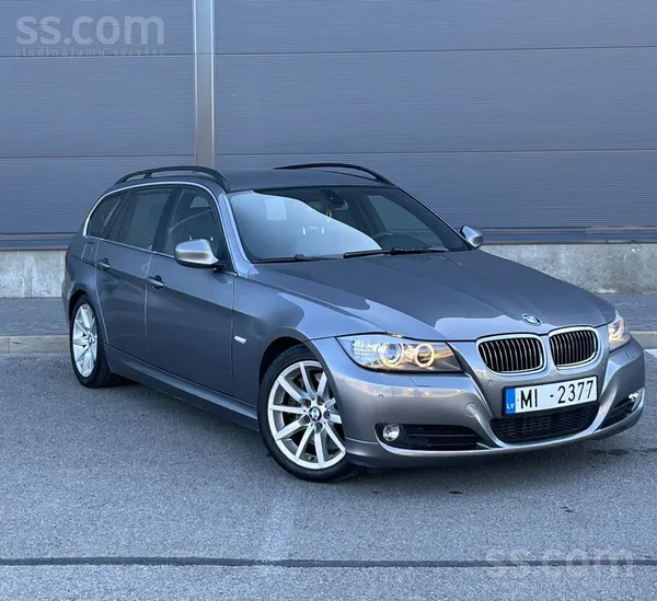 BMW Pārdodu BMW 330 180kw 245zs. Melnie griesti, glāžu