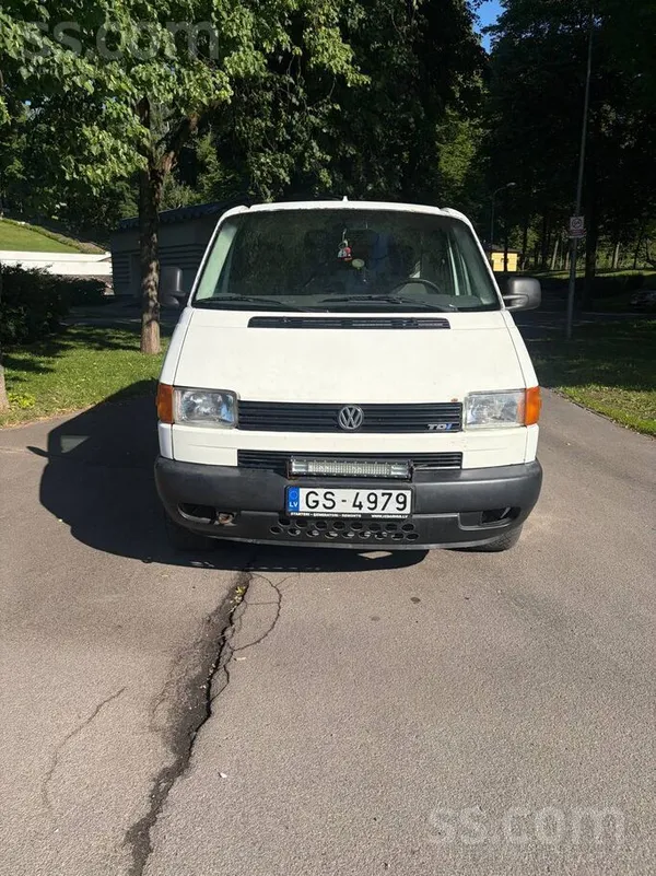 Volkswagen Pārdodu VW T4 2.5 Tdi .Garā Bāze .Krāvas furgons,