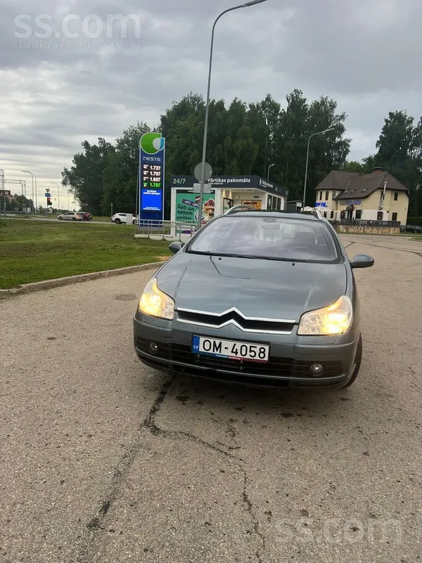 Citroen Продаю Citroen c5 2009 год Универсал, бензин, коро