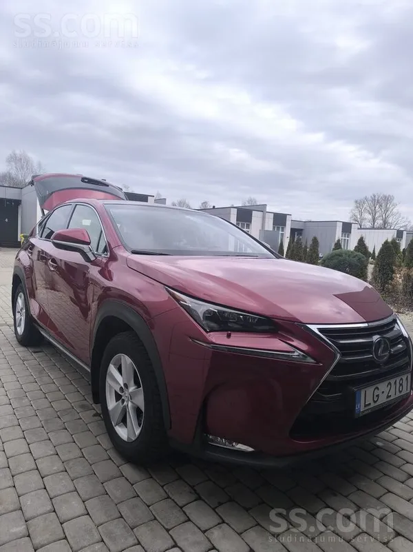 Lexus Lexus Nx300H Hybrīds. Auto teicamā tehniskā un viz