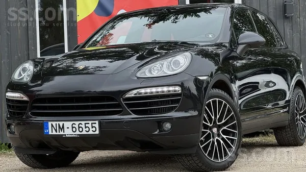 Porsche Black on black. R20. 3.0D, TA 05.27.