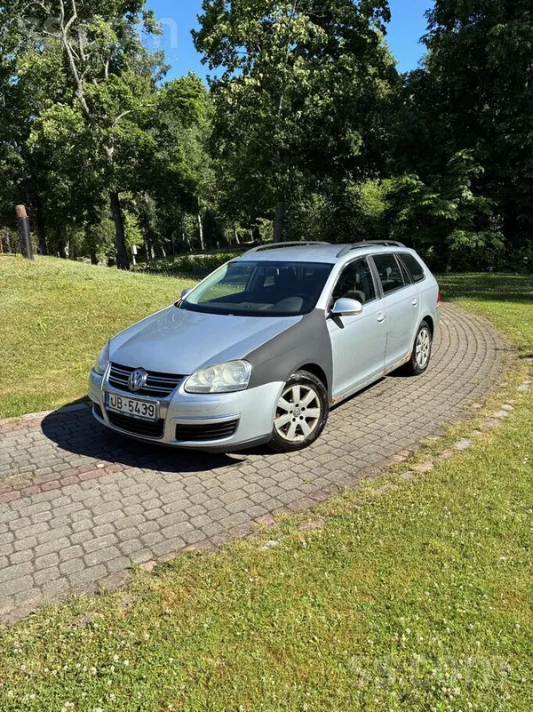Volkswagen Pārdodu VW Golf. Ir kalpojis ļoti labi, regulāri v