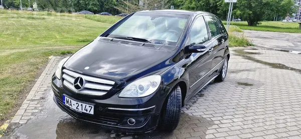 Mercedes Mercedes-Benz B180, automāts