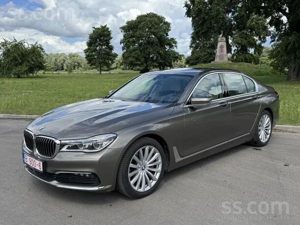BMW Tikko ievests bmw 750Xdrive. Viena no pilnākajām k