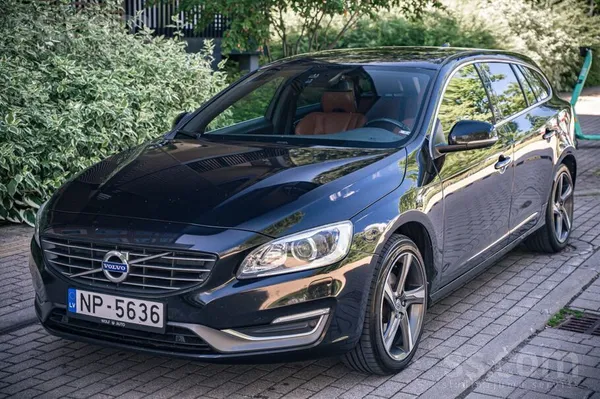Volvo Pārdod Volvo V60 1.6 dīzelis, 84 kw, automātiskā Ā