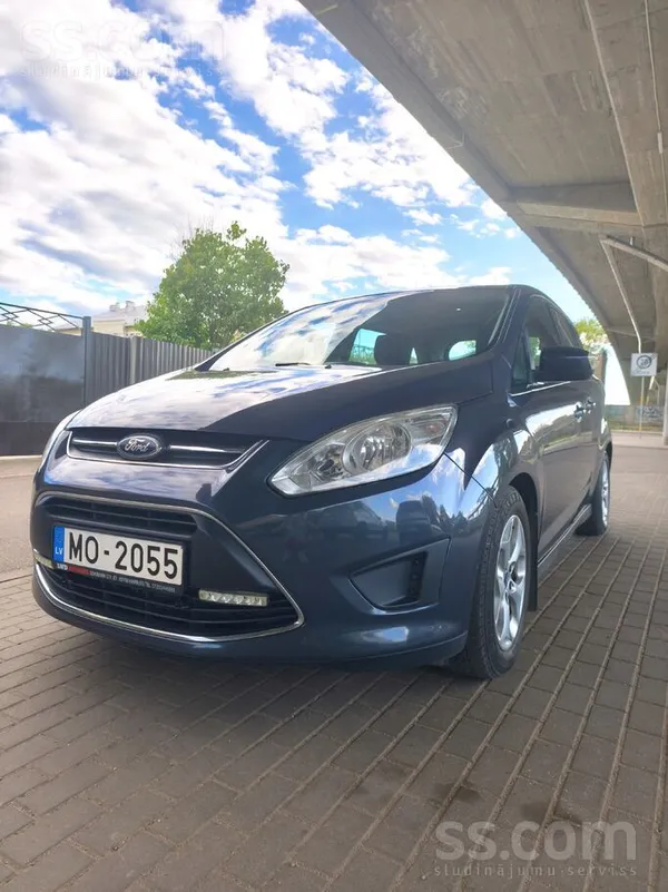 Ford Продаю Ford Grand C-max.