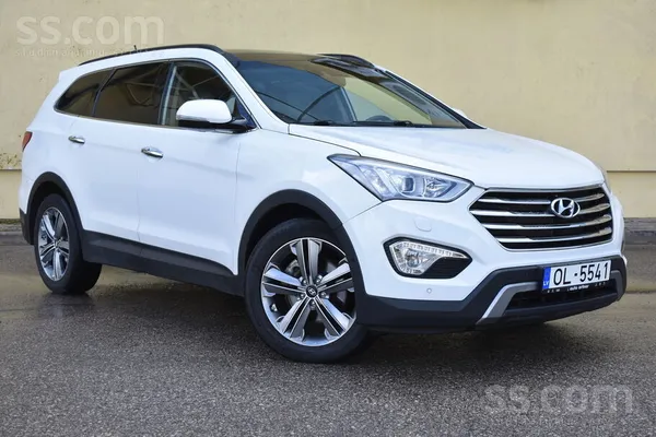 Hyundai Hyundai Santa Fe Grand (2014.g) Balta Met.