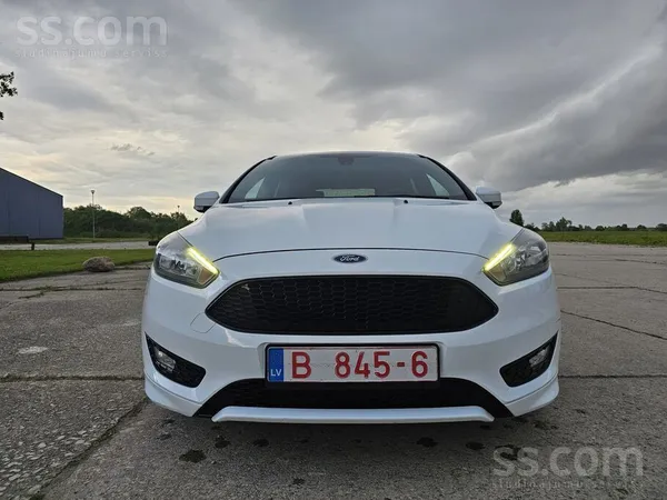 Ford Pārdodu ievestu Focus ST ar 1.0 benzīna dzinēju. P