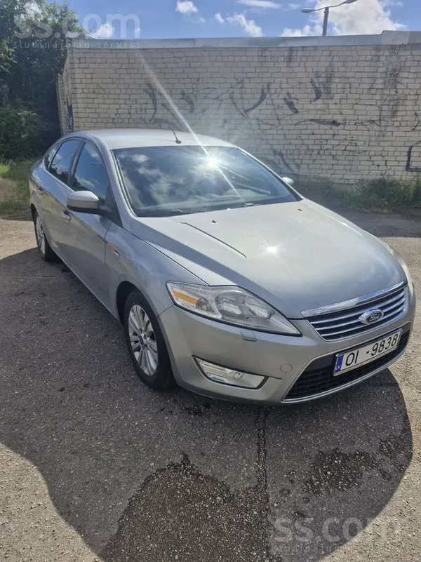 Ford Pārdodu automašīnu Ford Mondeo-2008.gada decembris