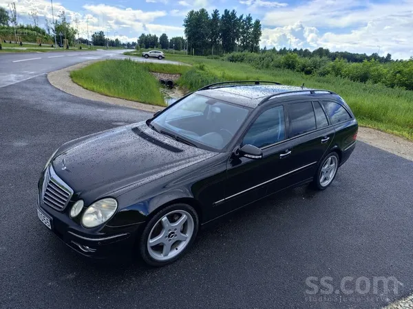 Mercedes Pārdodu Mercedes E320cdi, Facelift modelis un ar ļ