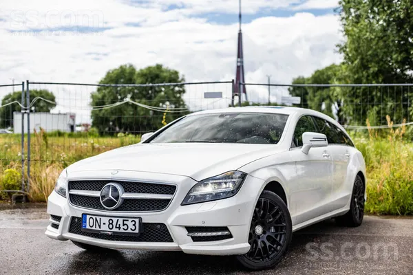 Mercedes Tikko no Vācijas Mercedes-Benz Cls350 ar 3.0 dīzeļ