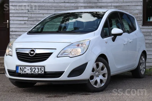 Opel Opel Meriva, 1.4i (74Kw / 101Zs) benzīns. Pirmās r