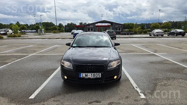Audi Pārdodu 2007.gada Audi A4.Auto var savienot ar blu