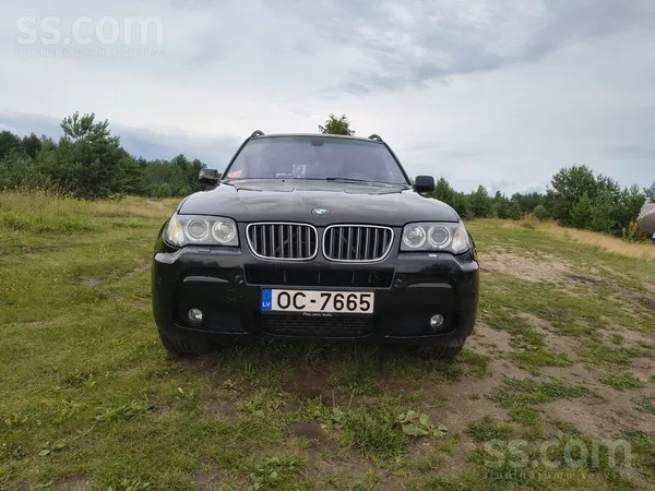 BMW Продаю машину. В отличном состоянии. Без коррозии.