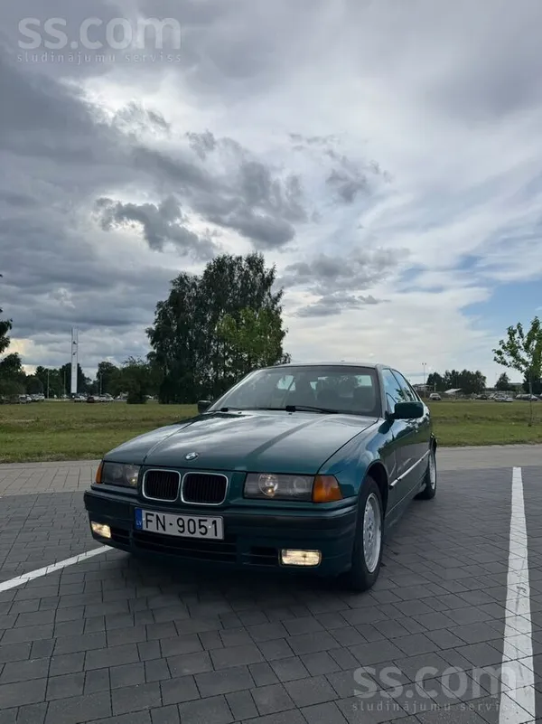 BMW Pārdodu BMW 318i (83 kW) savam vecumam labā un kop