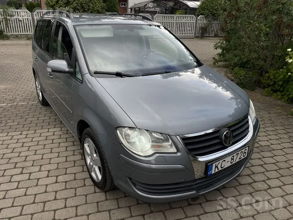 Volkswagen Pārdodu VW Touran Facelift 1.9tdi labā tehniskā un