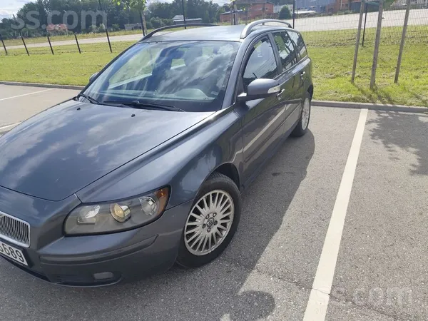 Volvo Jauna T. A tiek pārdots Volvo v50 ar leģendāro d5